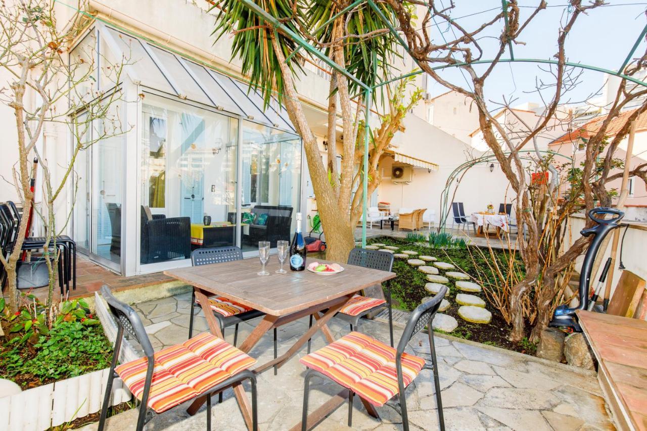 Little Garden Yourhosthelper Cannes Bagian luar foto